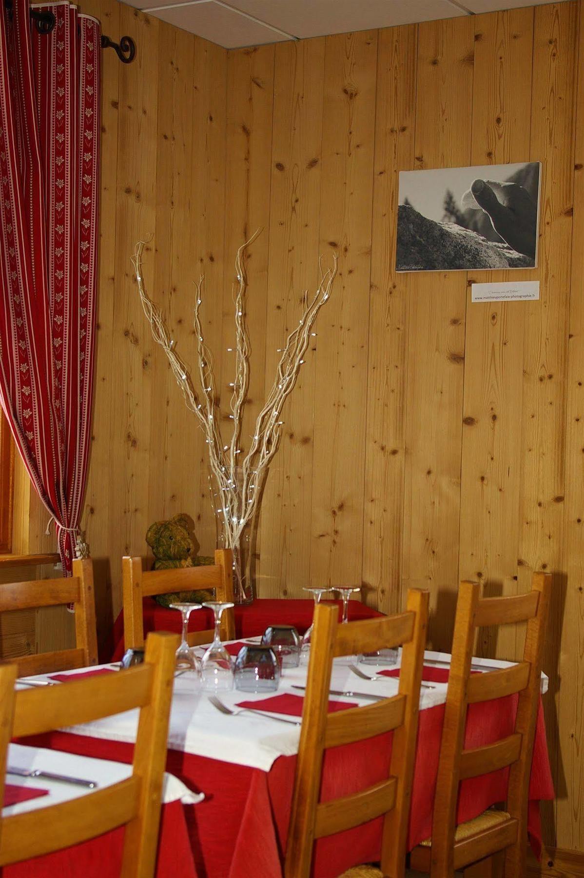 Hotel Restaurant L'Outa Termignon Exterior photo